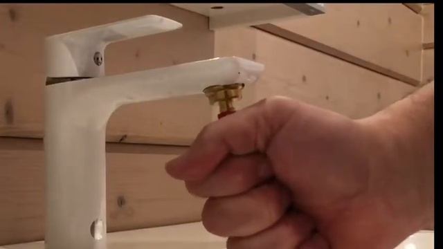 Переходник для смесителя М24 НР - М22 ВР под шланг смотреть онлайн