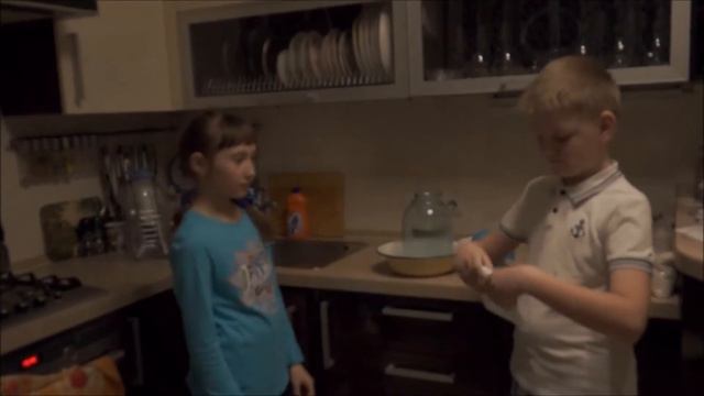 Опыты по физике на тему "Атмосферное давление" смотреть онлайн