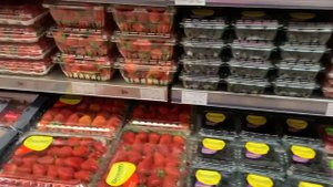 UAE. Dubai Marina mall. Пошли в магазин за фруктами. Обзор цен