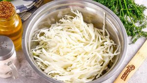Салат Щетка с яблоками
