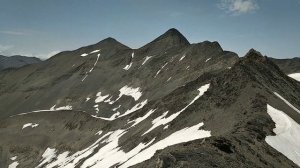 Виды над сёлами Кардиб и Гиндиб Тляратинского района Дагестана, около вершин Нукулоп и Харатакала