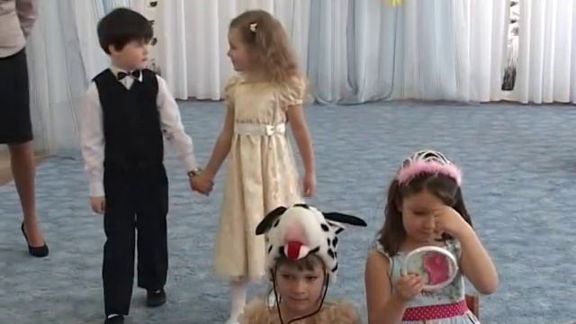 Мама - первое слово. Утренник 8 Марта 2011 смотреть онлайн