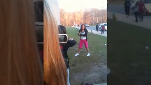 Bat War: Crazy Girl Hit A Boy With A Bat