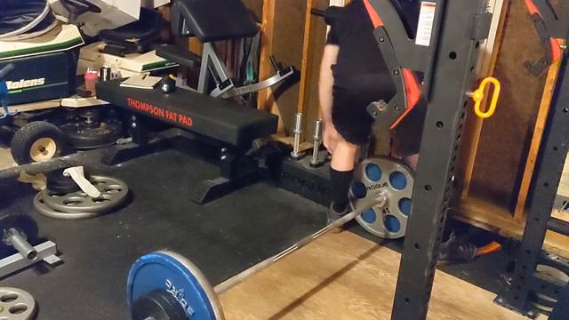 315 lbs (140 kg) Coan rows for 12 + 265 (120 kg) stiff legged deadlifts superset смотреть онлайн