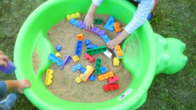 Мягкий конструктор для малышей Сборики смотреть онлайн