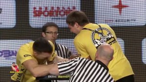 ERMES GASPARINI ARM WRESTLING 😵