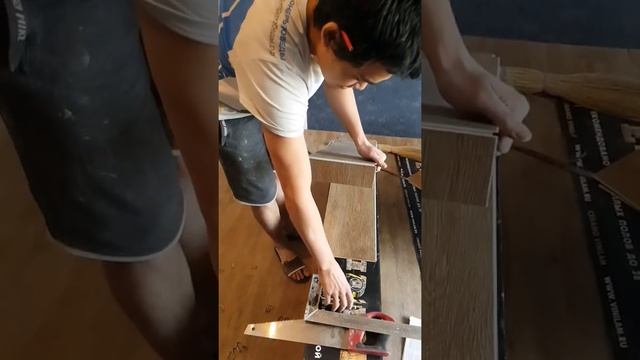 Режь кварцвинил обычным ножом смотреть онлайн