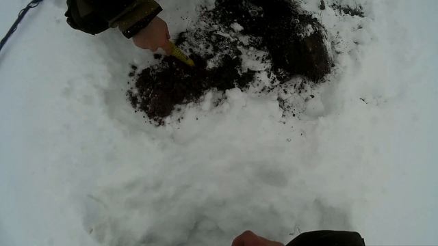 ЖЕСТЬ!!!НАХОДКИ ПОД СНЕГОМ У СТАРОГО ДОМА!!! смотреть онлайн