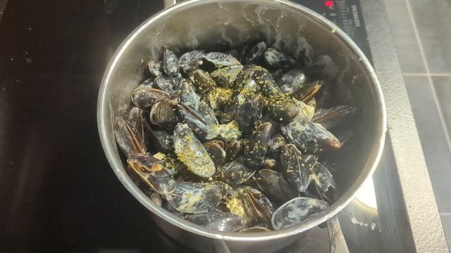 мидии с сыром с голубой плесенью и сливками смотреть онлайн