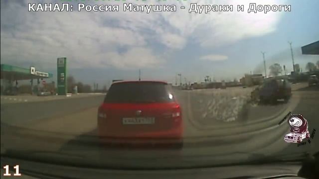 Неадекватные водители и дураки на дороге ! Подборка на видеорегистратор! смотреть онлайн
