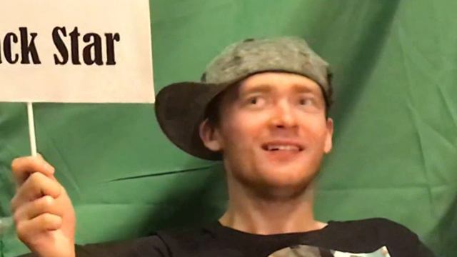 TAG: КТО ИЗ ВАС. ПАША BLACK STAR VS. СЕРЁГА КРАG(Г)ЕЛЬ смотреть онлайн