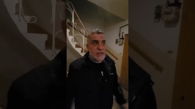 ПОЧЕМУ МЕСТНЫЕ НЕ ЛЮБЯТ ПРИЕЗЖИХ. ШЕЙХ МУХАММАД ХАМЕД