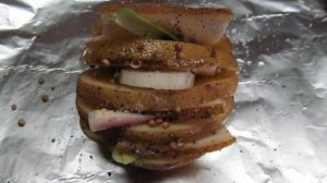 Картофель с салом запеченный в фольге