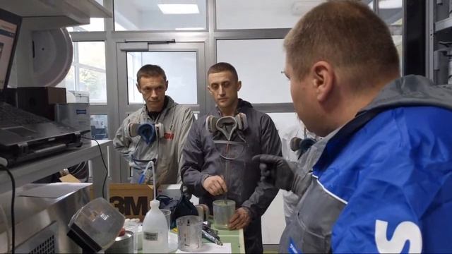 Смешивание прозрачного лака. Прямая трансляция из обучающего класса. Обучение Автомаляров 28.10.202 смотреть онлайн