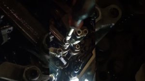 Принцип регулировки клапанов Volvo с 16 литровым двс,
оборудованным
компрессионным тормозом VCB