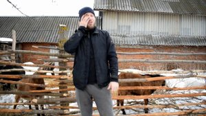 Сломался водопровод. Нас затопило. Сломались 2 лестницы. Жизнь в деревне