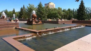 "Это мой любимый город!" исполняет автор Марина Каримова.