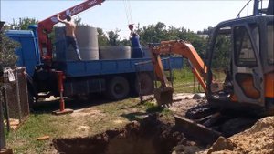 Капаем выгребную яму, делаем канализацию на даче!!!