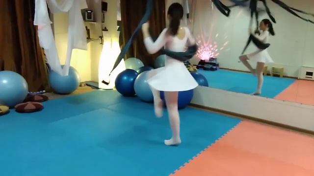 Яна. Танец для мамы 8 марта смотреть онлайн