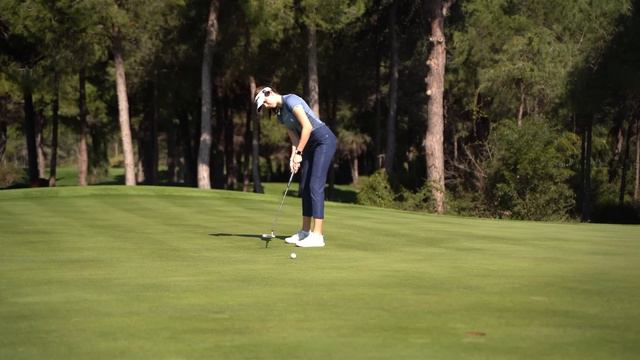 Playing 9 holes with this CZECH GIRL… (you won’t believe the ending) смотреть онлайн