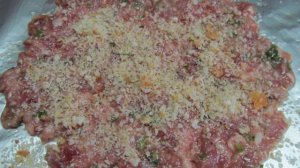 Закусочный рулет с начинкой