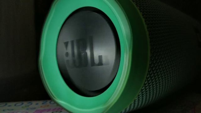 JBL CHARGE 3 FLEXING