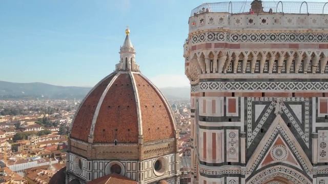 Флоренция с дрона Санта Мария Дель Фьоре, купол Брунеллески смотреть онлайн