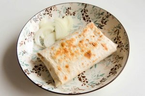 Лаваш с картофельным пюре и фасолью