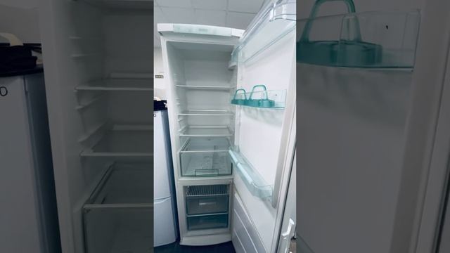 Холодильник Electrolux, 2 метра, No Frost. Цена 17.800 рублей