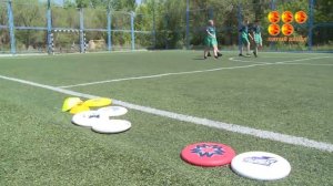 Фрисби или по другому Флаинг диск   командная неконтактная игра с летающим диском