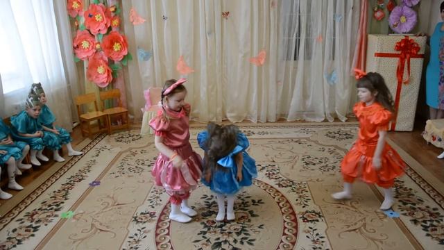 Утренник 8 Марта. Николаев детский сад "Солнышко" 1часть смотреть онлайн