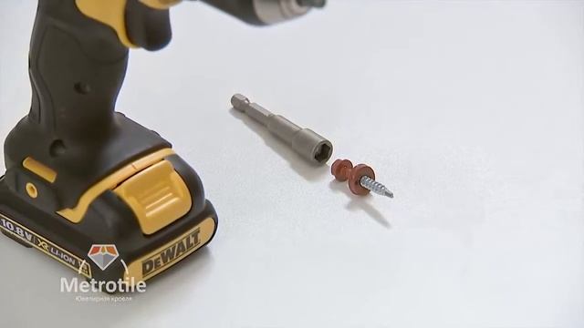 Композитная черепица Metrotile Aquapan Монтаж на скате кровли смотреть онлайн