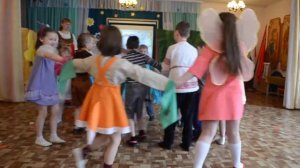 Танец "Веселая капель"