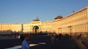 Не потерять бы в серебре ее одну. Дворцовая площадь.