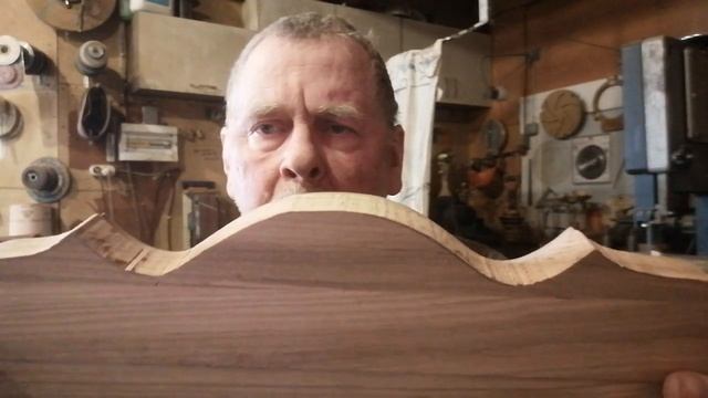 Как избежать ошибки при фрезеровке по шаблону сложных деталей из массива смотреть онлайн