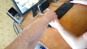 С МЕНЯ СЛЕЗАЕТ КОЖА ПРАНК / ЭТО НЕ ЛЕЧИТСЯ / ЖЕСТОКИЙ ПРАНК НАД ПАРНЕМ / АНАНАСТЕНЬКА