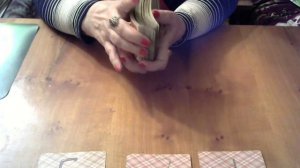 Позвонит ли она мне, напишет ли? Гадание на Таро.