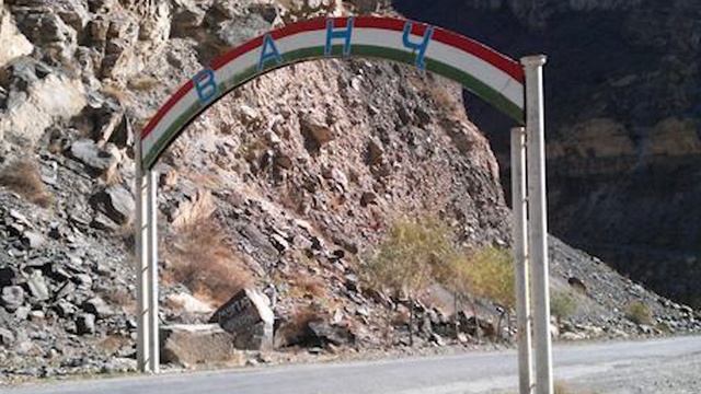 ТОҶИКИСТОНРО ДАР БАЙНИ ЯК СОАТ ДУ ЗАМИНЛАРЗАИ САХТ ТАКОН ДОД смотреть онлайн