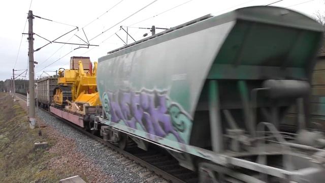 Электровозы ВЛ80С-729 и ВЛ80С с грузовыми поездами смотреть онлайн