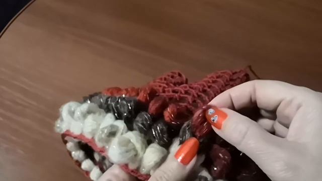 Зимняя, теплая шапка из пряжи кантри. ШАПОЧКА из пряжи КАНТРИ для начинающих.