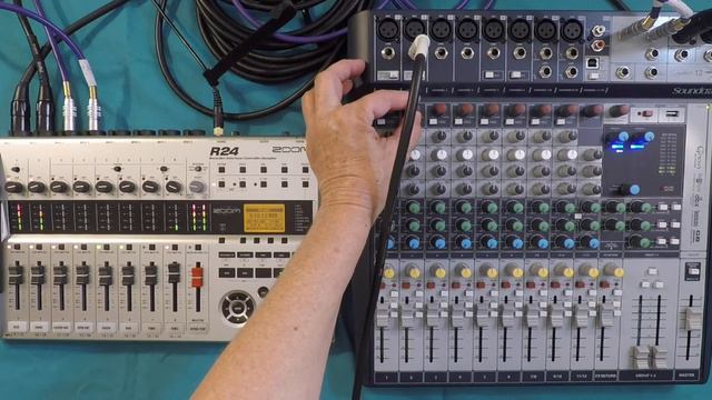 SOUNDCRAFT SIGNATURE 12