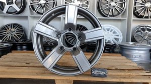 Красивые диски Ifree Райдер на Ниву R16