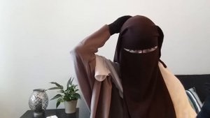 Niqab, How Does It Work? | THE BASICS, how to wear the niqab