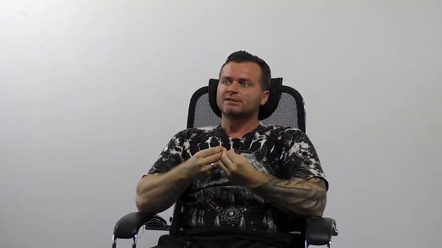 Деньги вас меняютДенис Борисов