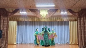"Хоровод с платками" хореографическая группа "Лучики"