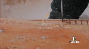 ПОДЪЁМ БРЕВНА БРЕВНА ВРУЧНУЮ ПРИ УСТРОЙСТВЕ ВЕРХНИХ ВЕНЦОВ. Рубкофф