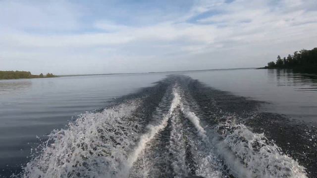 Аргазинское вдхр. Поездка на лодке с мотором по западному берегу.
