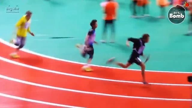 [BANGTAN BOMB] 'BTS 400-meter Relay Race' Compilation