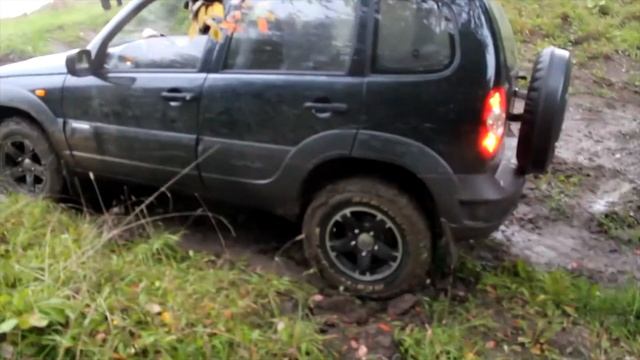 We spend the test drive Range Rover, Chevrolet Niva on the big impassability 4х4 смотреть онлайн
