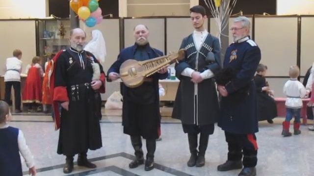 Казачий Круг Христос Спаситель в полночь родился в вертепе бедном он поселился STAROVE.RU смотреть онлайн